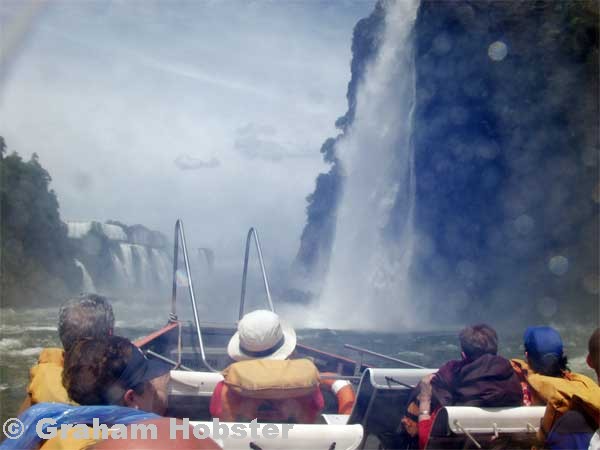 boat-to-falls-2